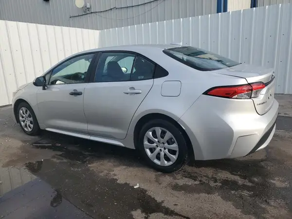 5YFEPMAE6NP364469 2022 TOYOTA COROLLA - Image 2