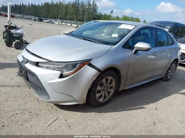 5YFEPMAE6NP365766 2022 TOYOTA COROLLA - Image 2