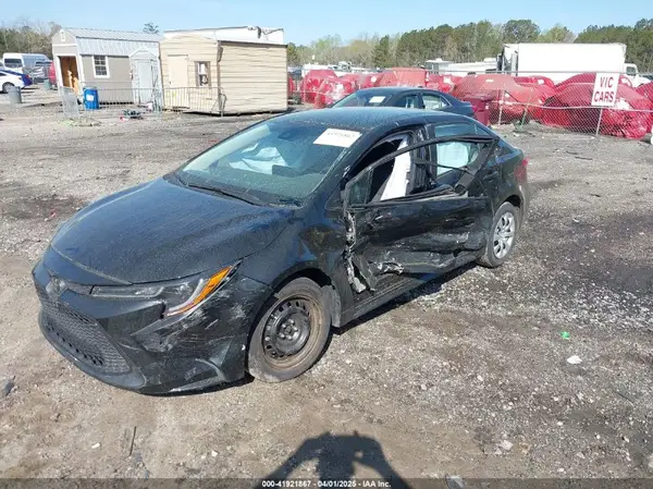 5YFEPMAE6NP369400 2022 TOYOTA COROLLA - Image 2