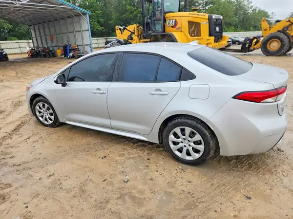 5YFEPMAE6NP370949 2022 TOYOTA COROLLA - Image 2