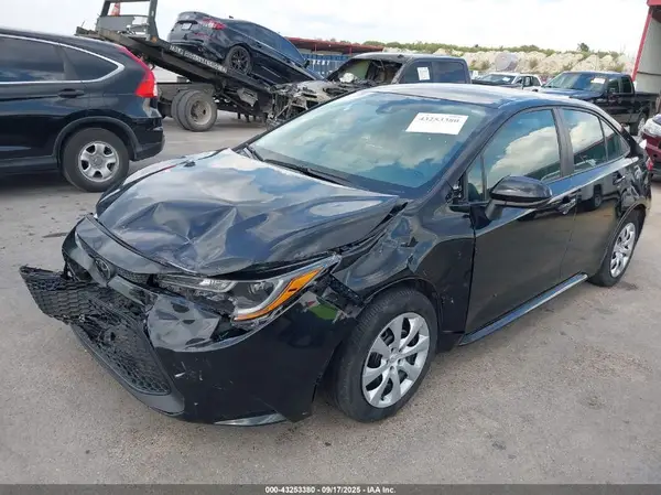 5YFEPMAE6NP377822 2022 TOYOTA COROLLA - Image 2