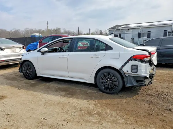 5YFEPMAE6NP379795 2022 TOYOTA COROLLA - Image 2