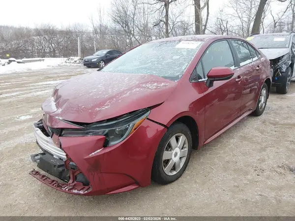 5YFEPMAE6NP381448 2022 TOYOTA COROLLA - Image 2
