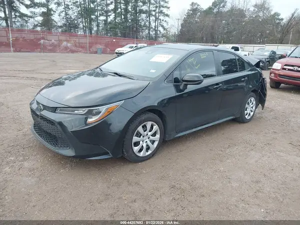 5YFEPMAE6NP382972 2022 TOYOTA COROLLA - Image 2
