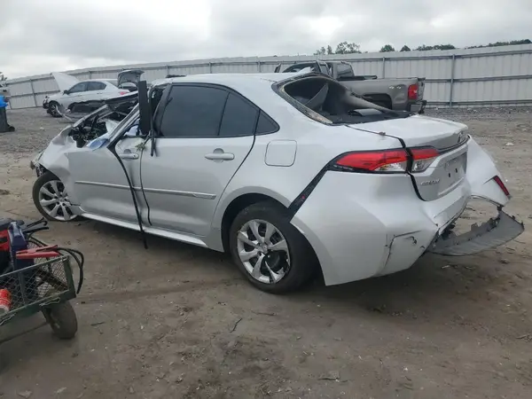 5YFEPMAE6NP383278 2022 TOYOTA COROLLA - Image 2