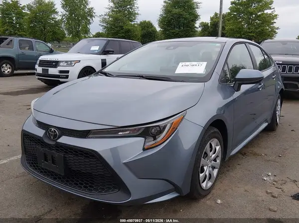 5YFEPMAE6NP383720 2022 TOYOTA COROLLA - Image 2