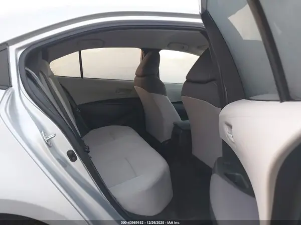 5YFEPMAE6NP389145 2022 TOYOTA COROLLA - Image 8