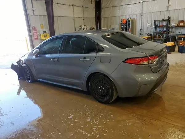 5YFEPMAE6NP390490 2022 TOYOTA COROLLA - Image 2