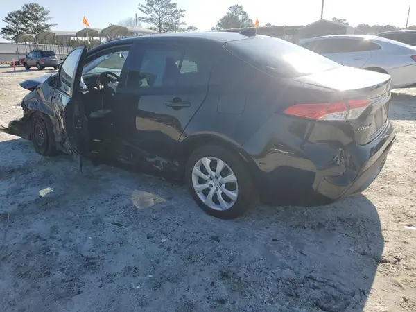 5YFEPMAE6NP392076 2022 TOYOTA COROLLA - Image 2