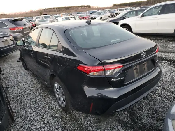 5YFEPMAE6NP392336 2022 TOYOTA COROLLA - Image 2