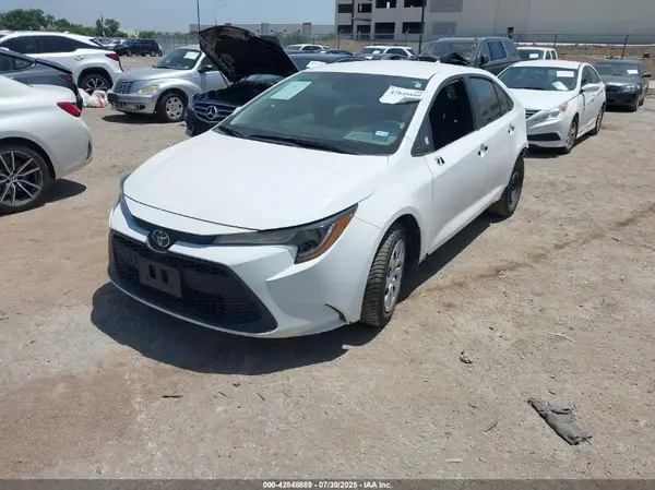 5YFEPMAE7MP150251 2021 TOYOTA COROLLA - Image 2