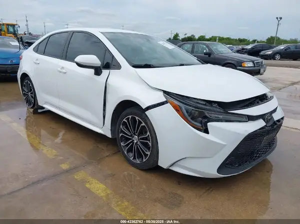 5YFEPMAE7MP152632 2021 TOYOTA COROLLA - Image 1