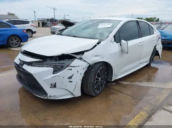 5YFEPMAE7MP152632 2021 TOYOTA COROLLA - Image 2