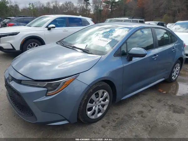 5YFEPMAE7MP159063 2021 TOYOTA COROLLA - Image 2