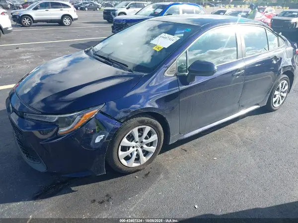 5YFEPMAE7MP163100 2021 TOYOTA COROLLA - Image 2