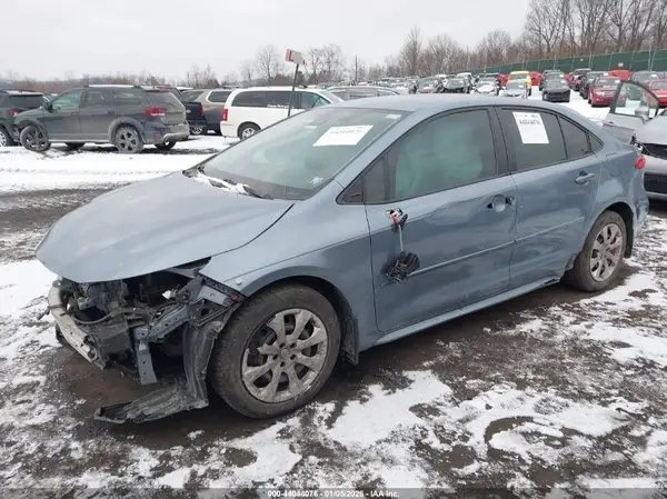 5YFEPMAE7MP163761 2021 TOYOTA COROLLA - Image 2