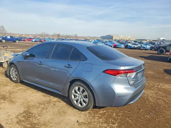 5YFEPMAE7MP167986 2021 TOYOTA COROLLA - Image 2