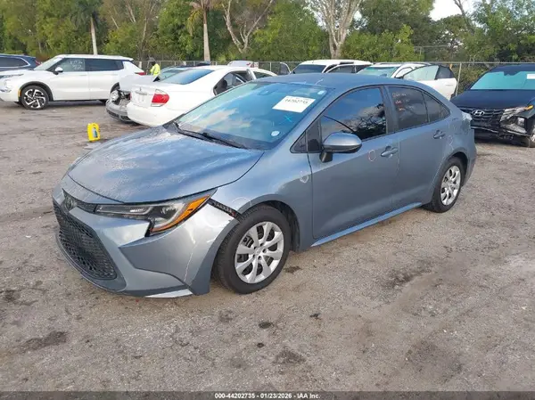 5YFEPMAE7MP177241 2021 TOYOTA COROLLA - Image 2
