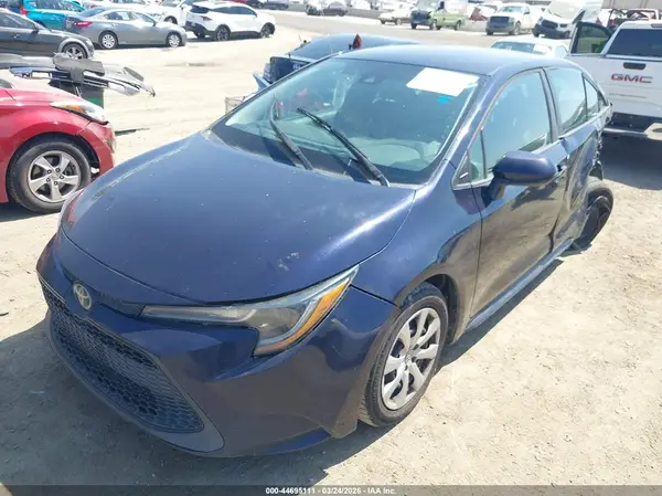 5YFEPMAE7MP179314 2021 TOYOTA COROLLA - Image 2