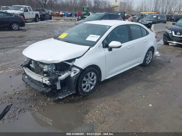5YFEPMAE7MP185968 2021 TOYOTA COROLLA - Image 2
