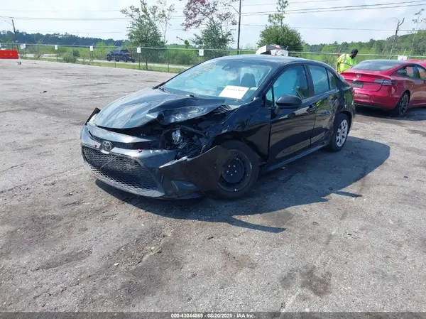 5YFEPMAE7MP188949 2021 TOYOTA COROLLA - Image 2