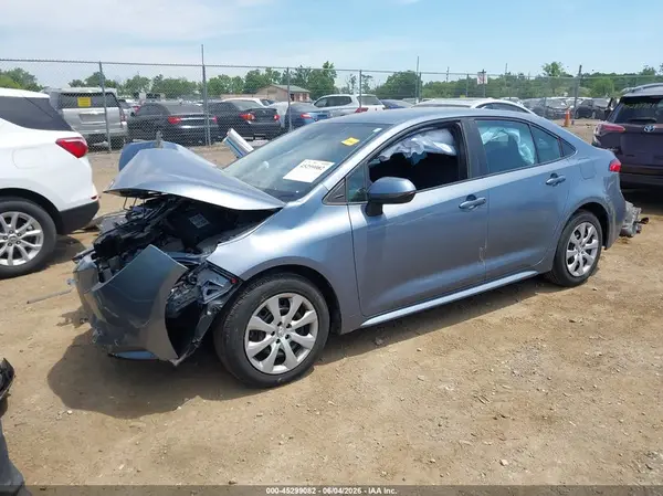 5YFEPMAE7MP203823 2021 TOYOTA COROLLA - Image 2