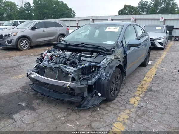 5YFEPMAE7MP205748 2021 TOYOTA COROLLA - Image 2