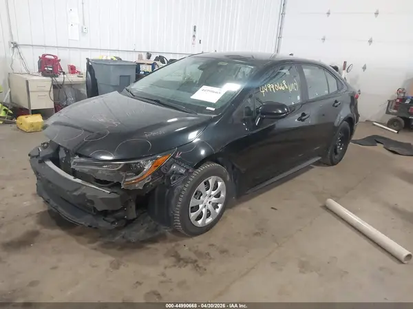 5YFEPMAE7MP207158 2021 TOYOTA COROLLA - Image 2