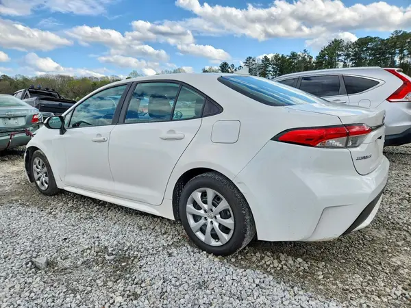 5YFEPMAE7MP211517 2021 TOYOTA COROLLA - Image 2