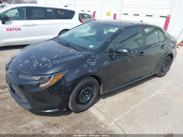 5YFEPMAE7MP212327 2021 TOYOTA COROLLA - Image 2