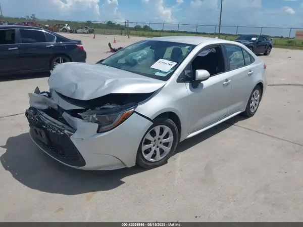 5YFEPMAE7MP213493 2021 TOYOTA COROLLA - Image 2