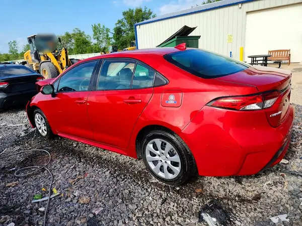 5YFEPMAE7MP217611 2021 TOYOTA COROLLA - Image 2