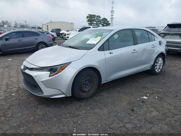 5YFEPMAE7MP222436 2021 TOYOTA COROLLA - Image 2