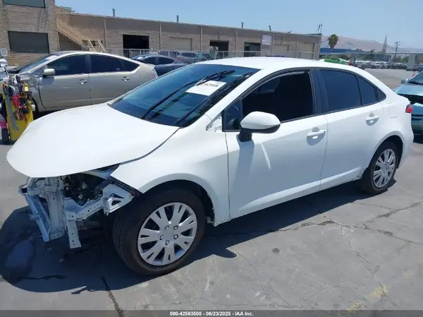 5YFEPMAE7MP224347 2021 TOYOTA COROLLA - Image 2