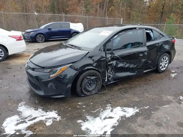 5YFEPMAE7MP225501 2021 TOYOTA COROLLA - Image 2