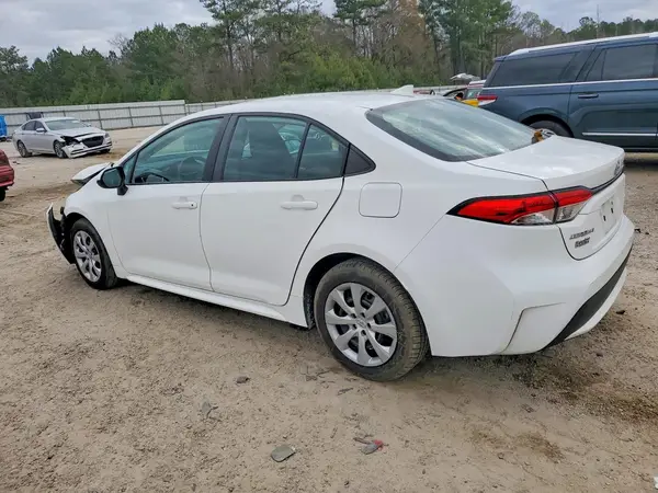 5YFEPMAE7MP225806 2021 TOYOTA COROLLA - Image 2
