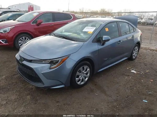 5YFEPMAE7MP227734 2021 TOYOTA COROLLA - Image 2