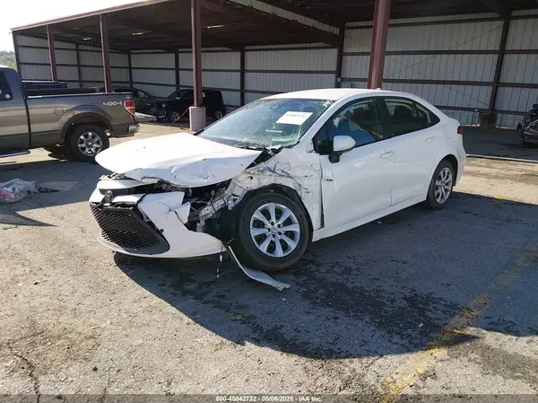 5YFEPMAE7MP232092 2021 TOYOTA COROLLA - Image 2
