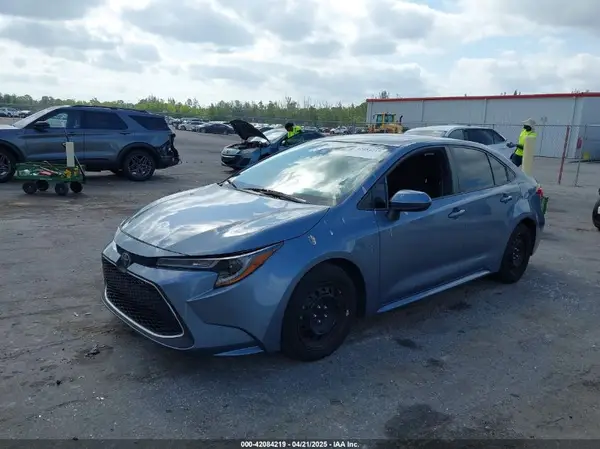 5YFEPMAE7MP234215 2021 TOYOTA COROLLA - Image 2
