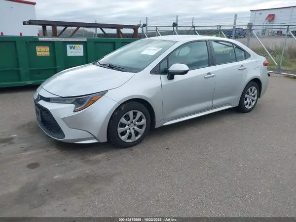 5YFEPMAE7MP236420 2021 TOYOTA COROLLA - Image 2