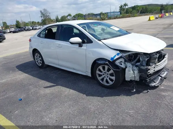 5YFEPMAE7MP237647 2021 TOYOTA COROLLA - Image 1