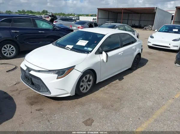 5YFEPMAE7MP242802 2021 TOYOTA COROLLA - Image 2