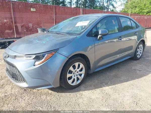 5YFEPMAE7MP247949 2021 TOYOTA COROLLA - Image 2