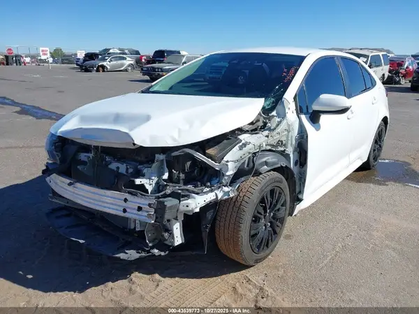 5YFEPMAE7MP248325 2021 TOYOTA COROLLA - Image 2