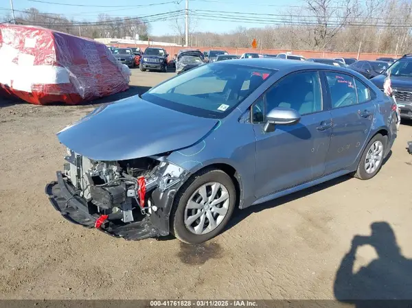 5YFEPMAE7MP249586 2021 TOYOTA COROLLA - Image 2