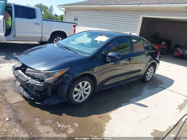 5YFEPMAE7MP254500 2021 TOYOTA COROLLA - Image 2