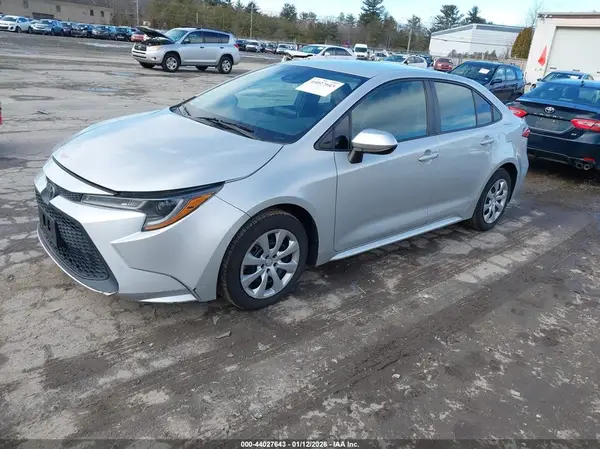 5YFEPMAE7MP255047 2021 TOYOTA COROLLA - Image 2