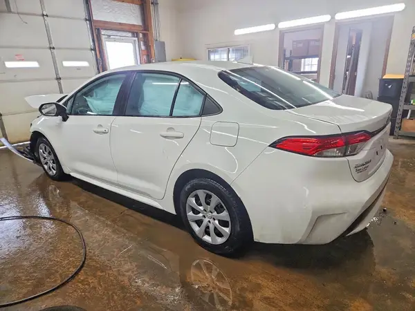 5YFEPMAE7MP256666 2021 TOYOTA COROLLA - Image 2