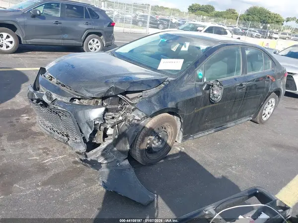 5YFEPMAE7MP256781 2021 TOYOTA COROLLA - Image 2