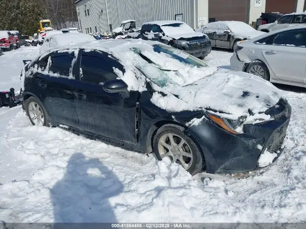 5YFEPMAE7MP256893 2021 TOYOTA COROLLA - Image 1